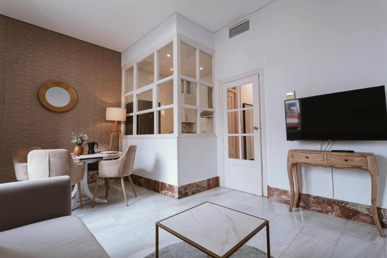 Apartamento Bright And Cozy-1bd 1bth & 2bd 1bth- La Giralda *