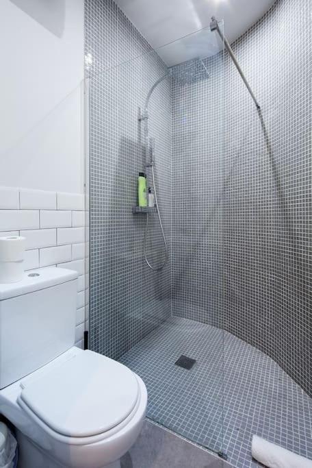 Loft Next To Calle Betis, Area Of Seville-sevillarooms * Sevilla