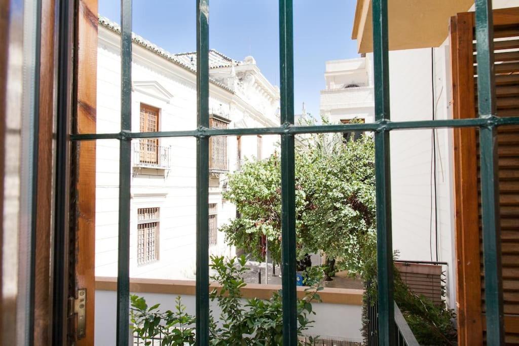 Modern & Apartment. Old Town. Private Parking * Seville