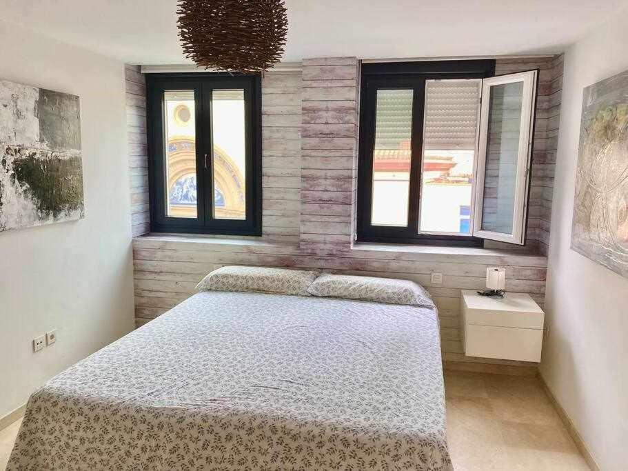 Apartamento Atico Triplex En Pleno Triana *