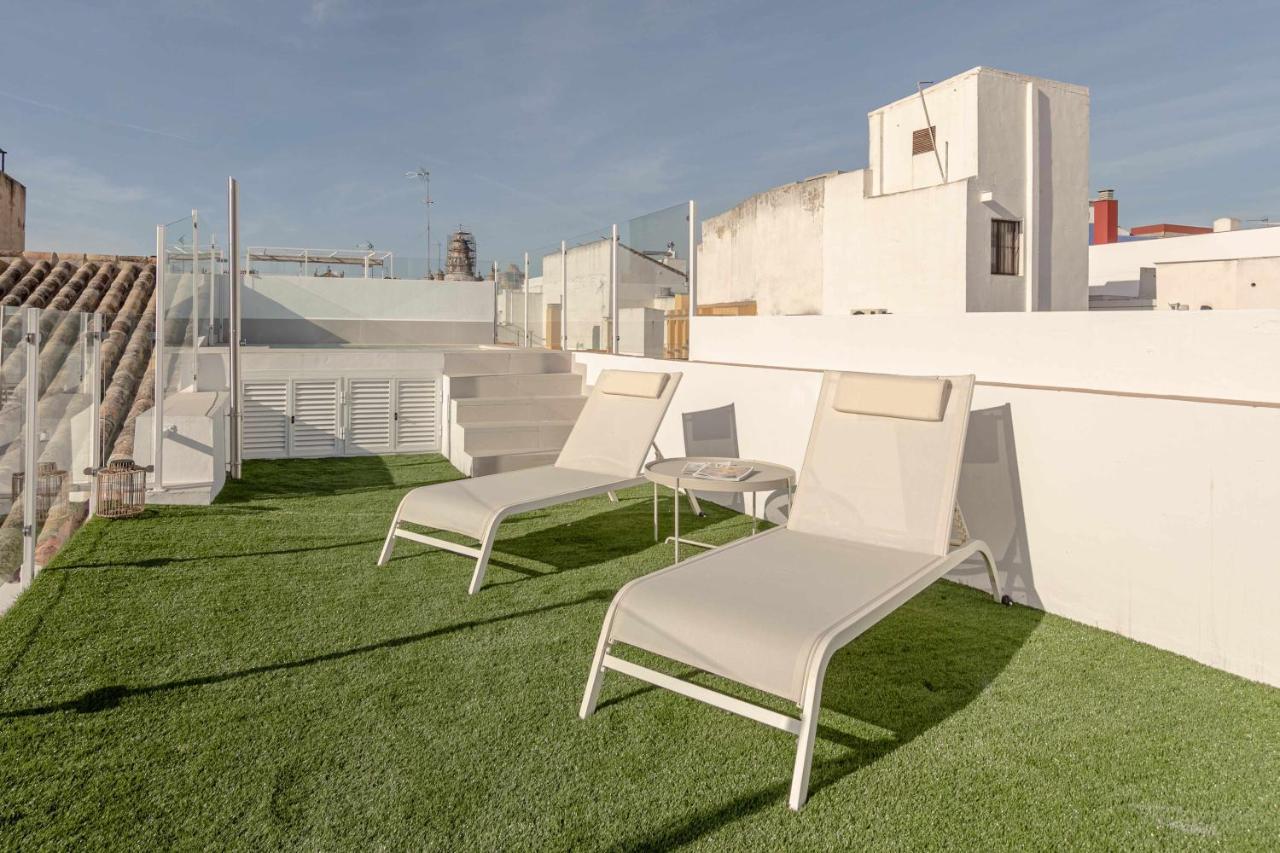 Isg Cuna Aparthotel Seville