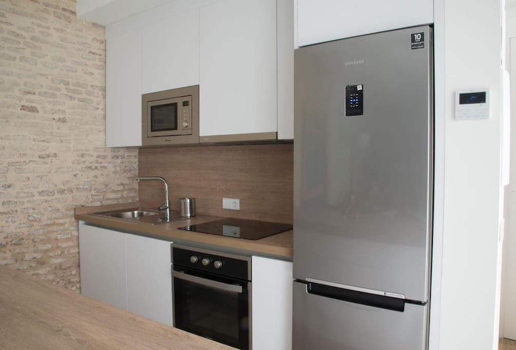 Apartamento En Triana, Tranquilo, Independiente Sevilla