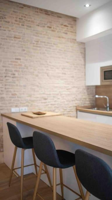 Apartamento En Triana, Tranquilo, Independiente Sevilla
