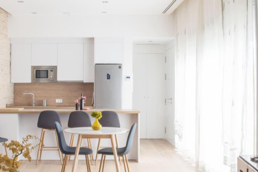 Apartamento En Triana, Tranquilo, Independiente Sevilla