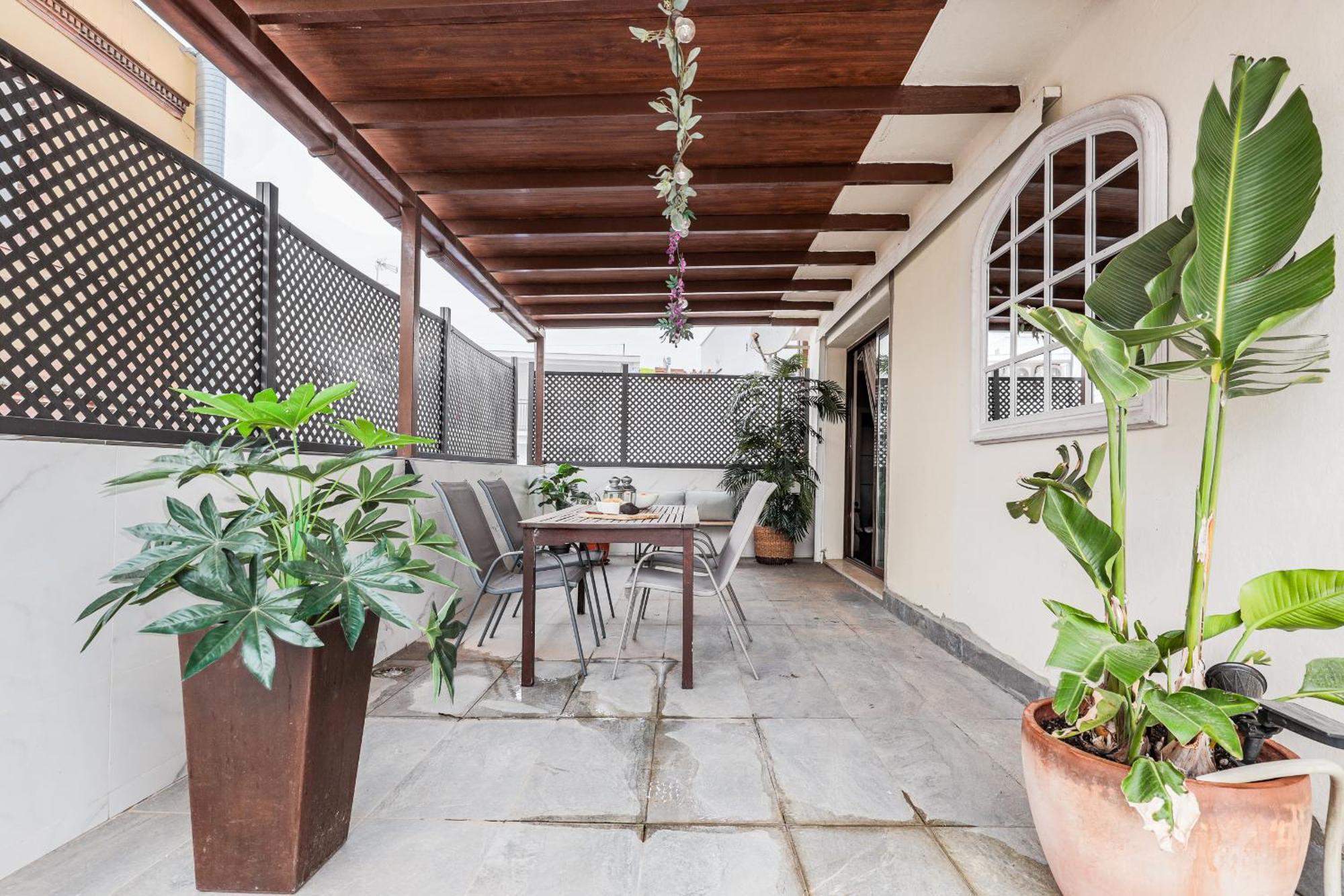 Fantástico ático 2 Hab Y Gran Terraza Privada * Sevilla