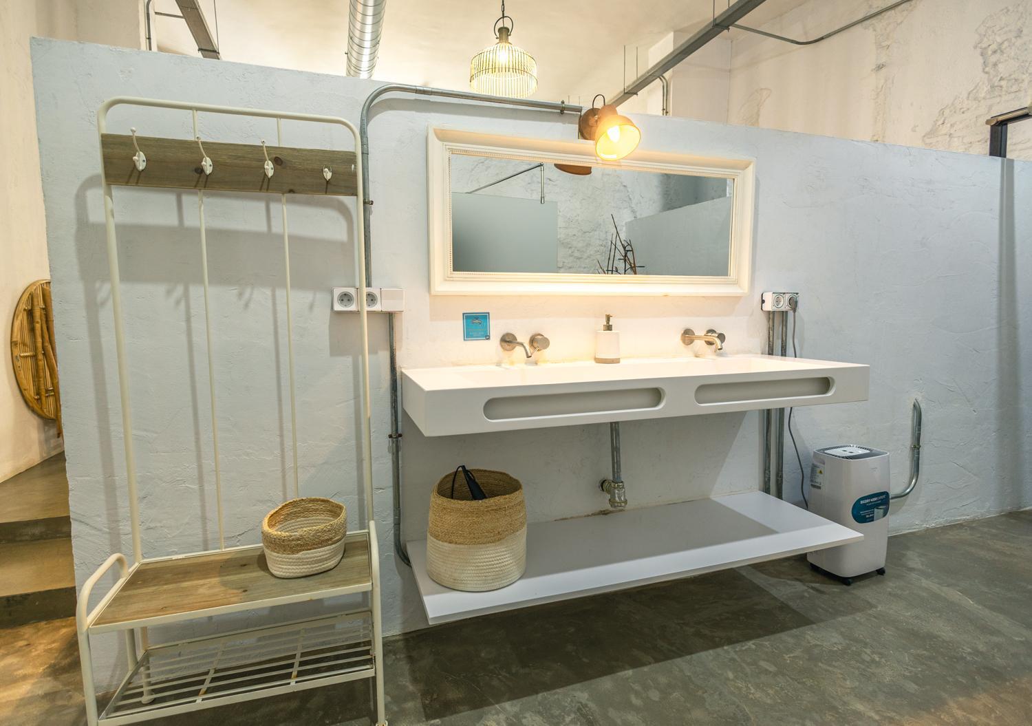 Loft-style Ground Floor Flat Apartment *