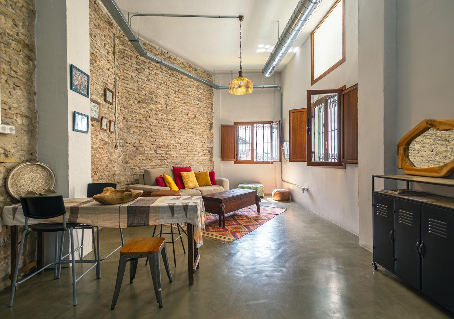 Loft-style Ground Floor Flat Apartment *
