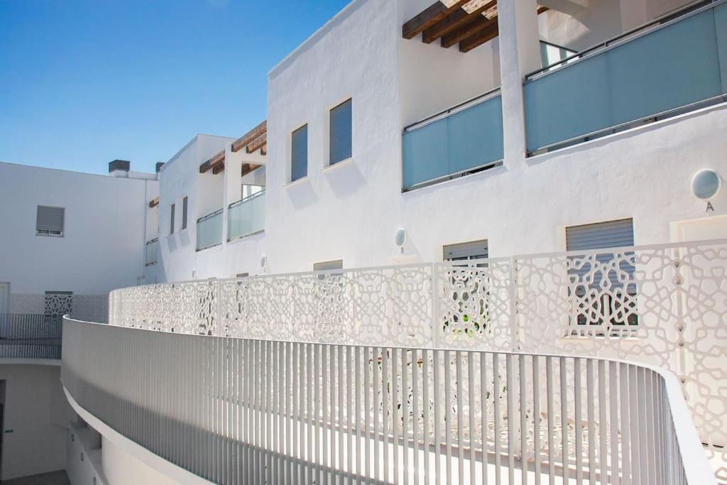 Live Like A Local In Contemporary Duplex Apartamento