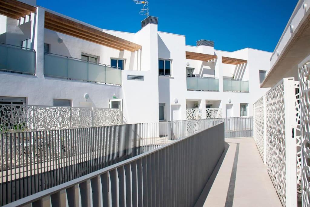 Live Like A Local In Contemporary Duplex Sevilla