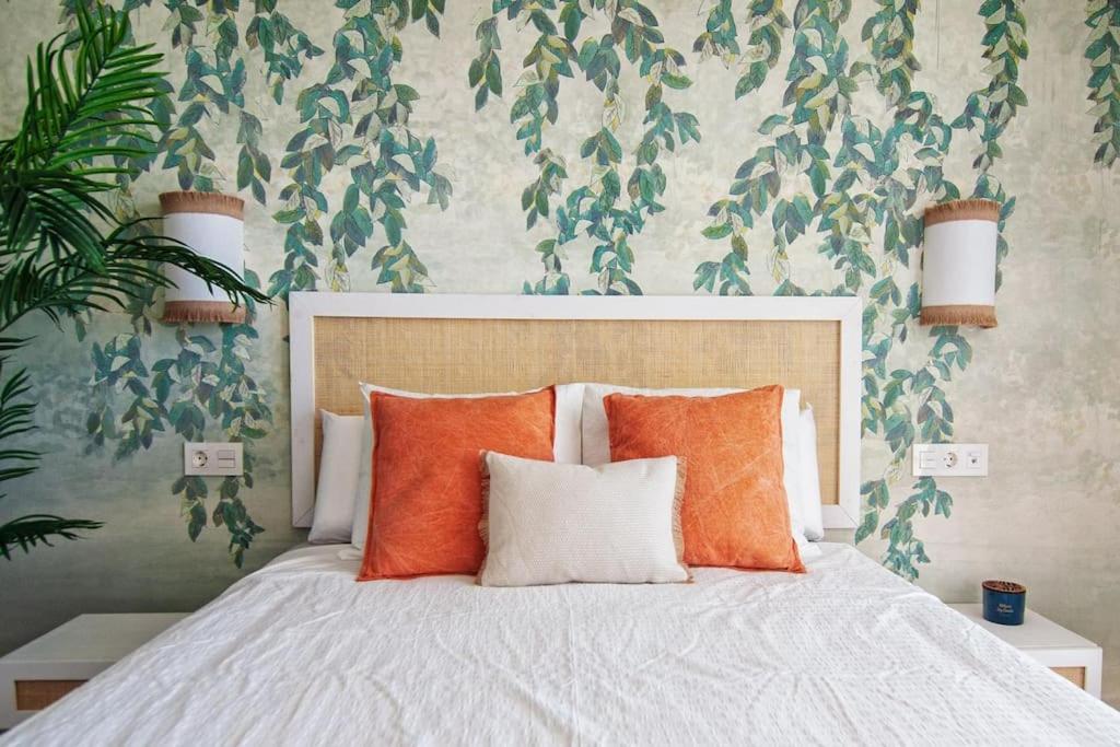Live Like A Local In Contemporary Duplex Apartamento *