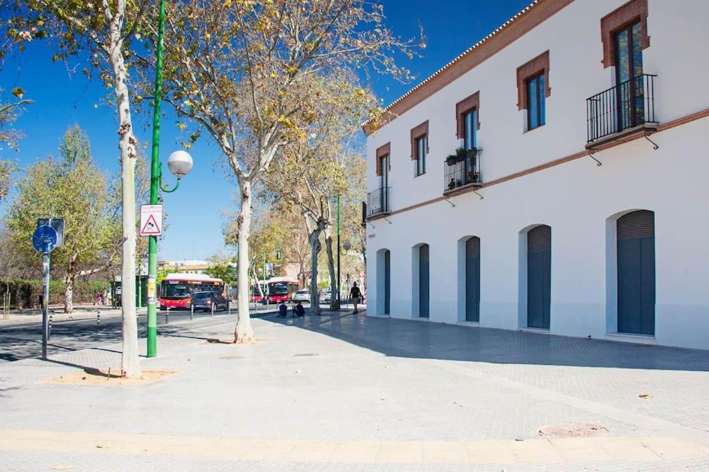 Live Like A Local In Contemporary Duplex * Sevilla