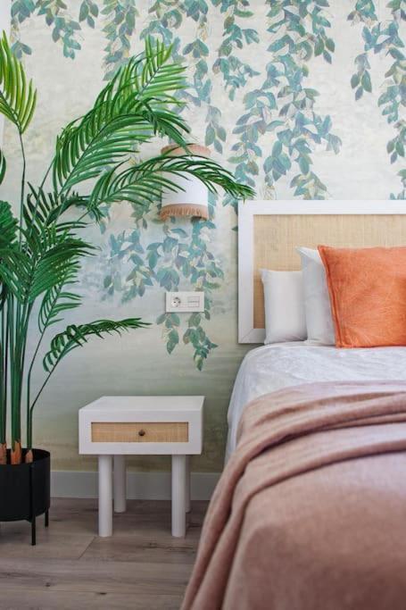 Live Like A Local In Contemporary Duplex Apartamento