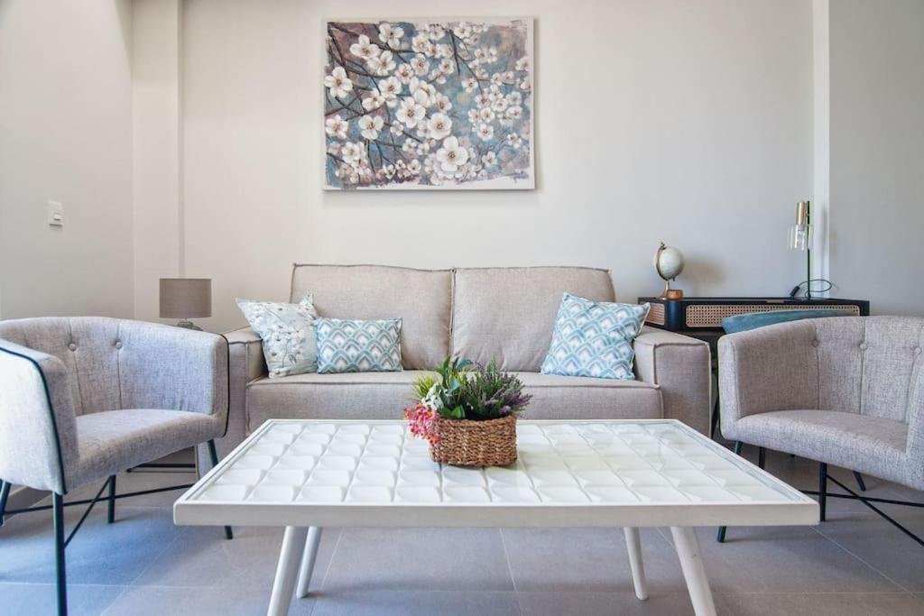 Live Like A Local In Contemporary Duplex Apartamento Sevilla
