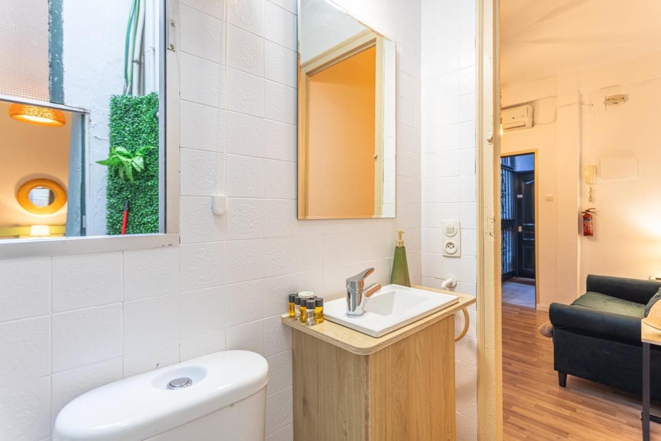 Raya - Vacacional Apartment Seville