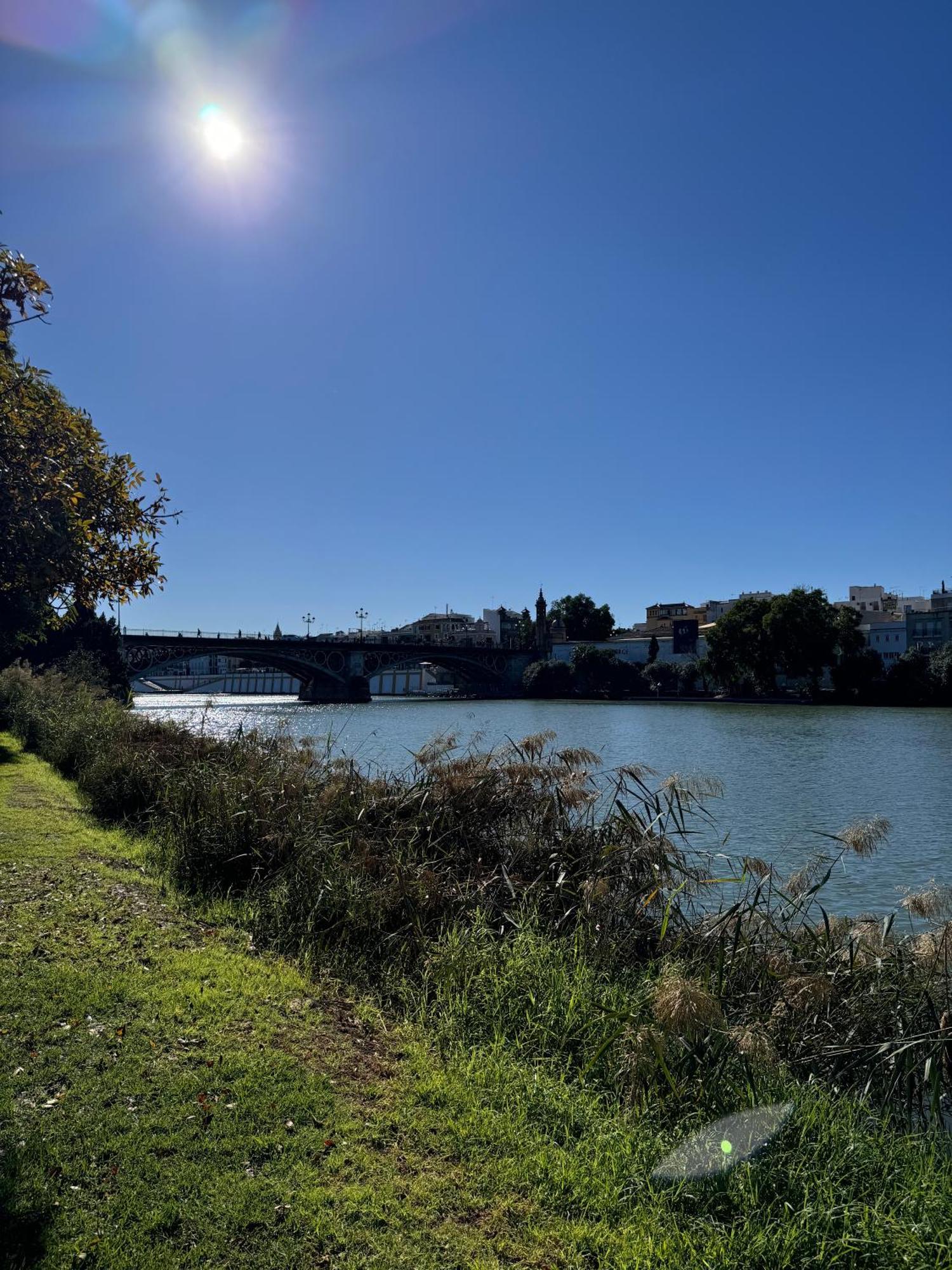 Luca Oliva Homes Riverside Apartamento