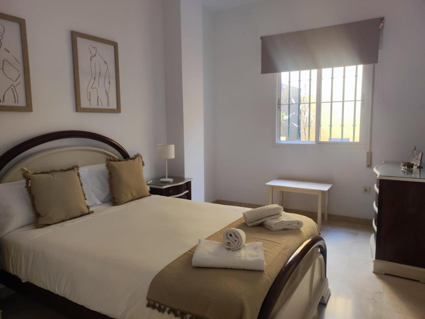 Casa Santa Ana. Patio Privado * Sevilla