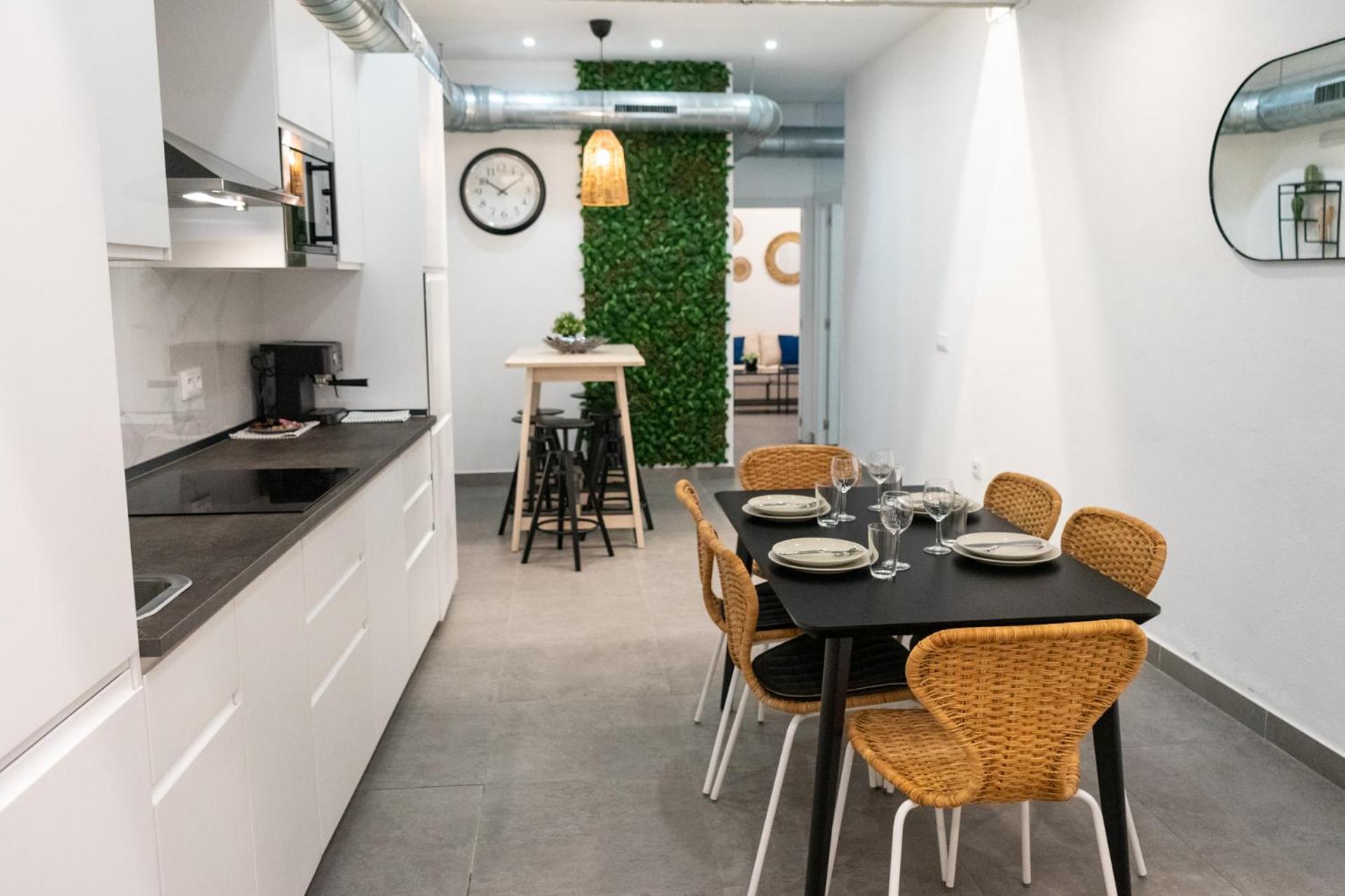 Apartamento Stuning Next To The River - Sevillarooms