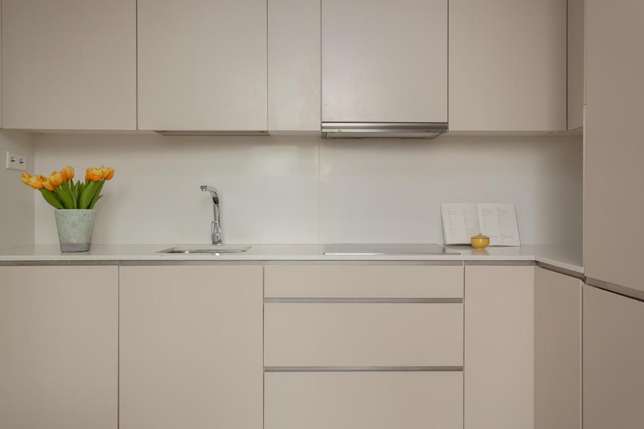 Fabulosa Casa Con Piscina En Heliopolis-sevilla *