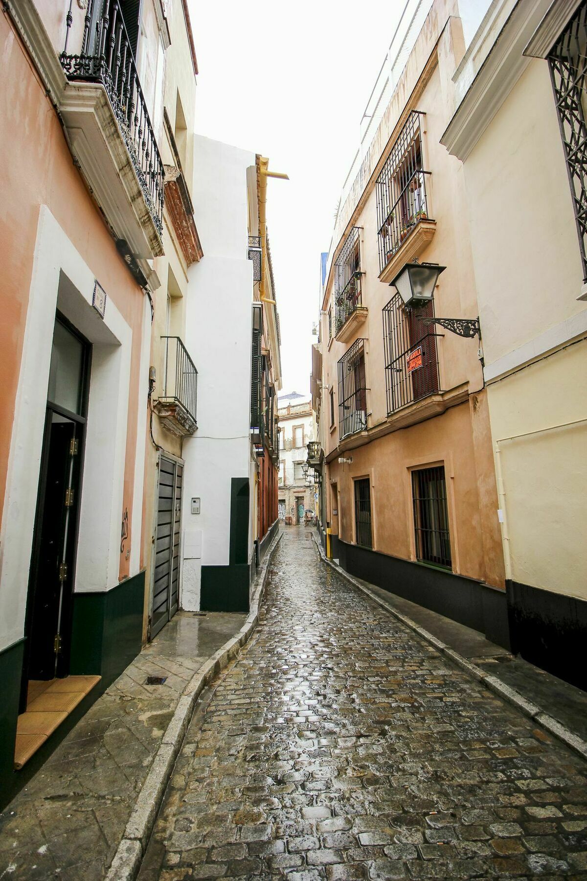 Deluxe Balcones