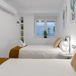 Lujan Deluxe Suites By Valcambre