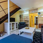 Magno Apartments Pajaritos - Private parking included