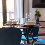 Chiqui And Vicente Suite Apartments