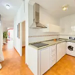 Comfortable Studio Old Town, Parking Optional