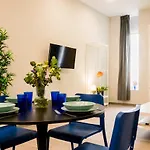 Sevilla Gourmeet House