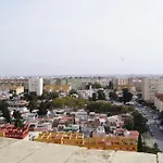 Roch - Stylish Apartment Near Metro