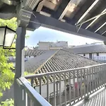 Exclusive Apt With Stunning Patio In The Center