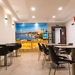 Hotel Av La Florida