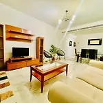 Entrecatedrales Suite