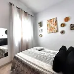 Budget & Lovely Rooms Las Setas