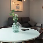 Singular Home Sevilla Center