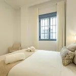 Imperial Central Suite By Valcambre