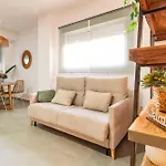 Nuevo Acogedor Estudio Junto Sta Justa Y Aeropuerto