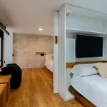 Komodo Goyeneta - Central Duplex With Pool & Patio.
