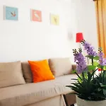 Azahar Apartamentos Triana V