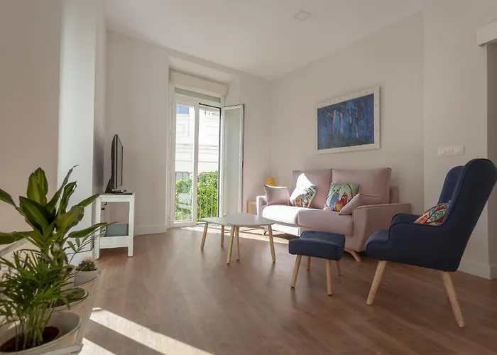 Rd Aparcamiento Incluido Triana Luminoso Comodo Apartamento 2Bd 2Bth