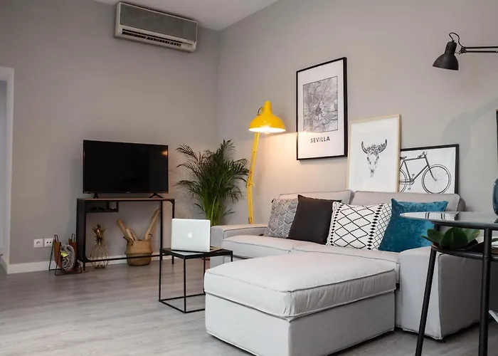 Behouse Santa Cruz