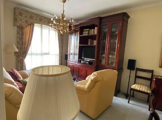 fantástico apartamento con parking avenida de cadiz