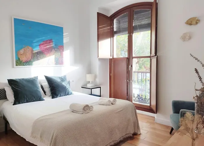 Homeyseville-Luxury Apartment Arenal 6 Pax, Parking Optional