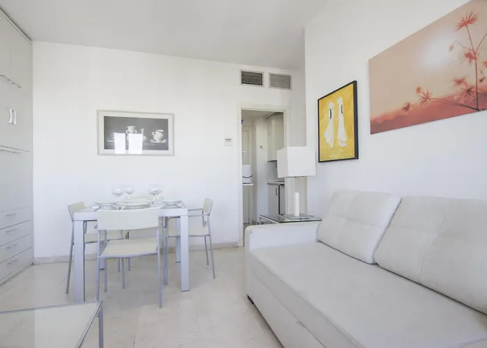 RentalSevilla Confortable apartamento cerca del Barrio de Santa Cruz