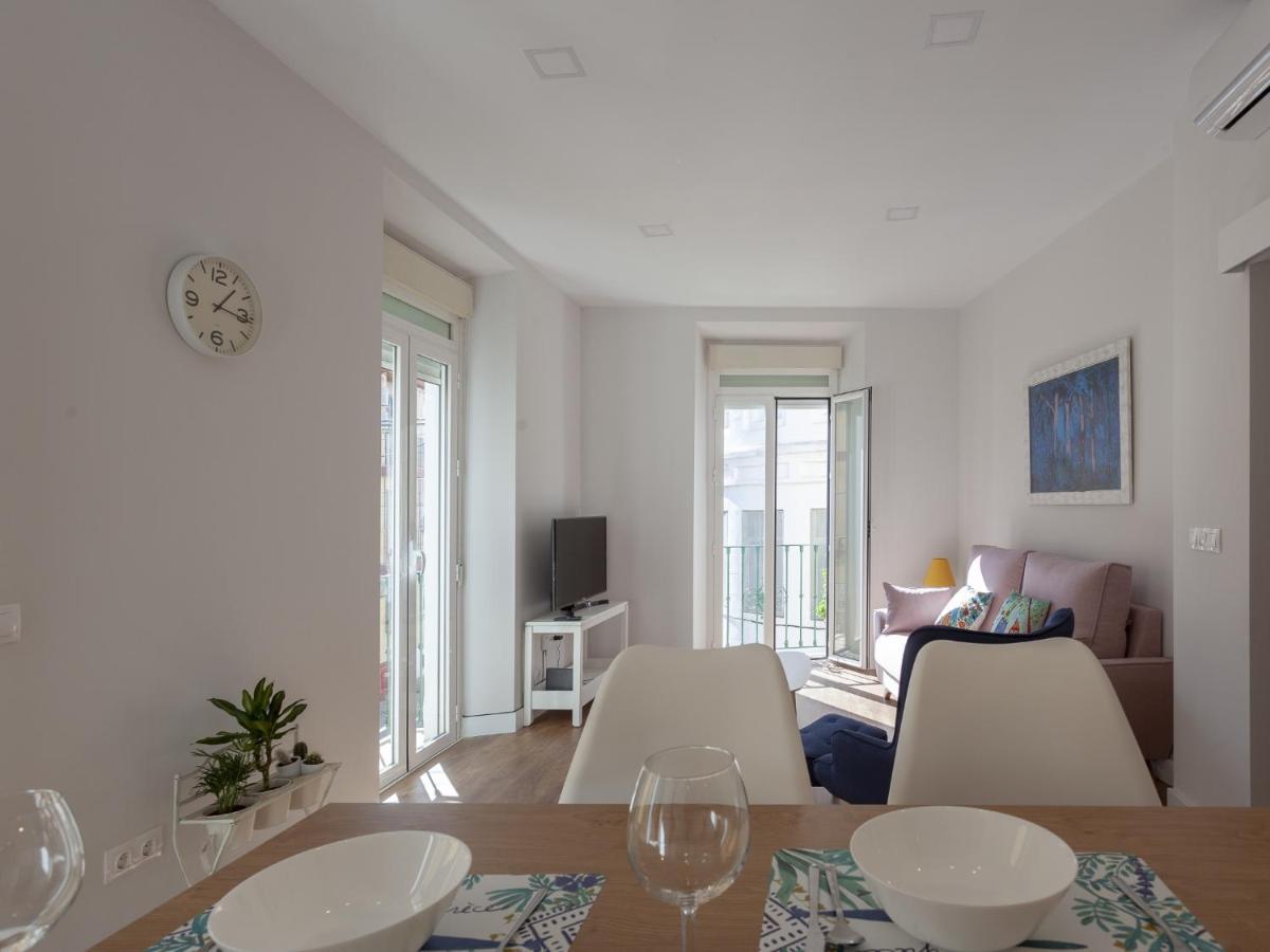 Apartment Rd Aparcamiento Incluido Triana Luminoso Comodo 2bd 2bth Seville