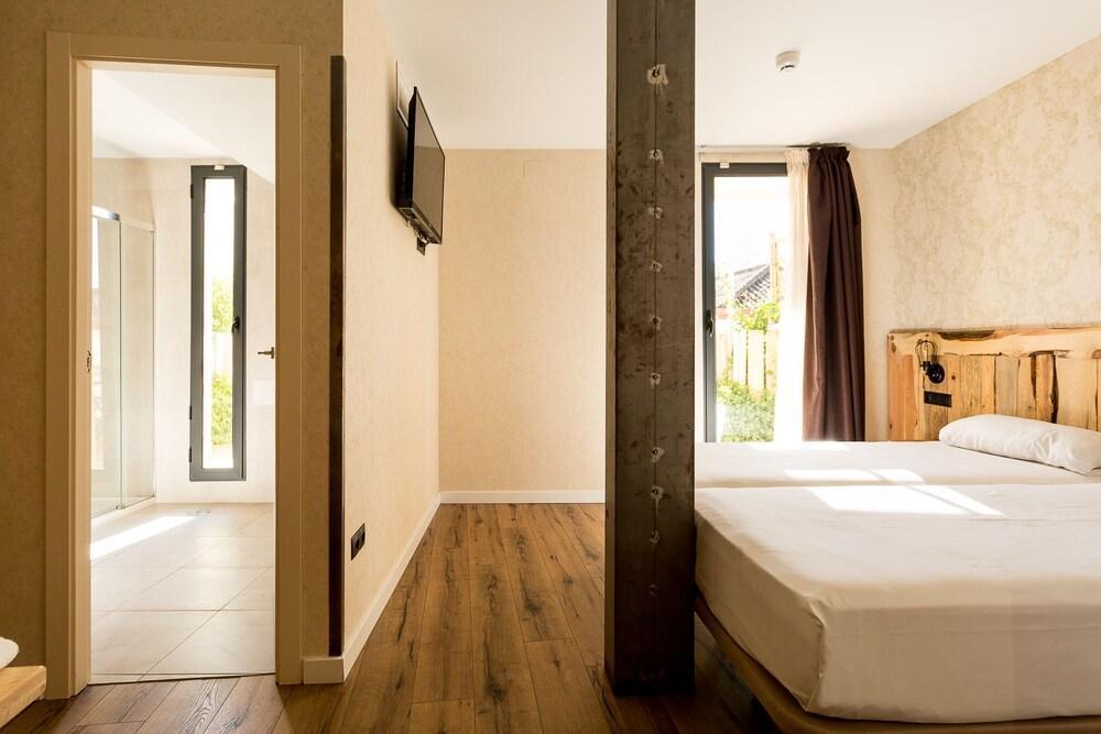 Black Swan Hostal