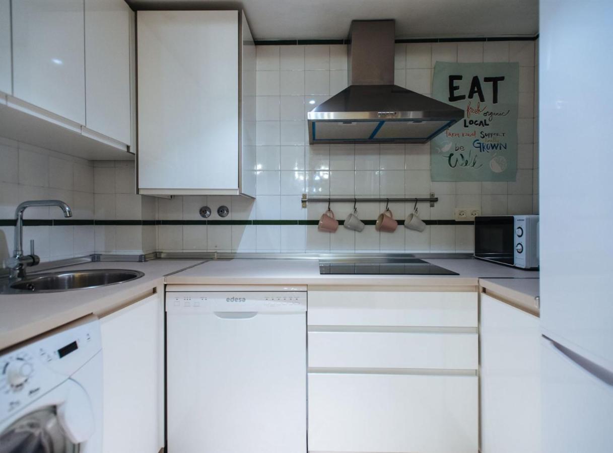 Magno Pajaritos - Private Parking Included Apartamento Sevilla