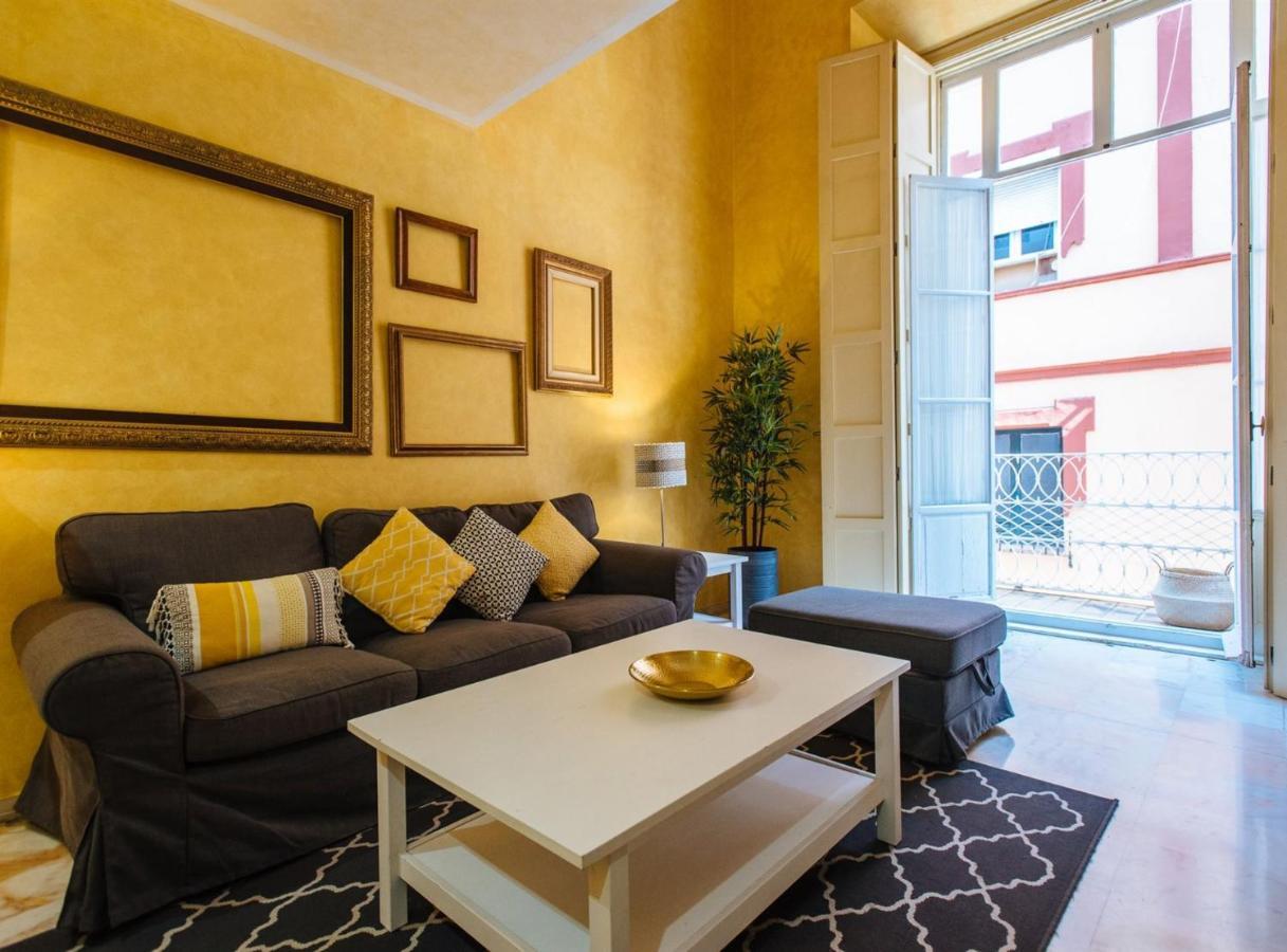 Magno Pajaritos - Private Parking Included