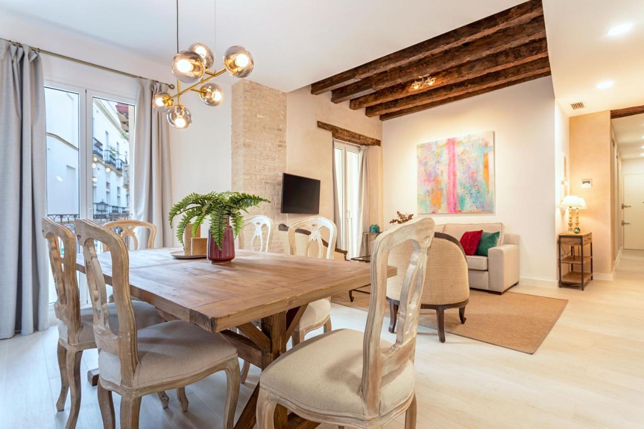 Genteel Feria Apartment