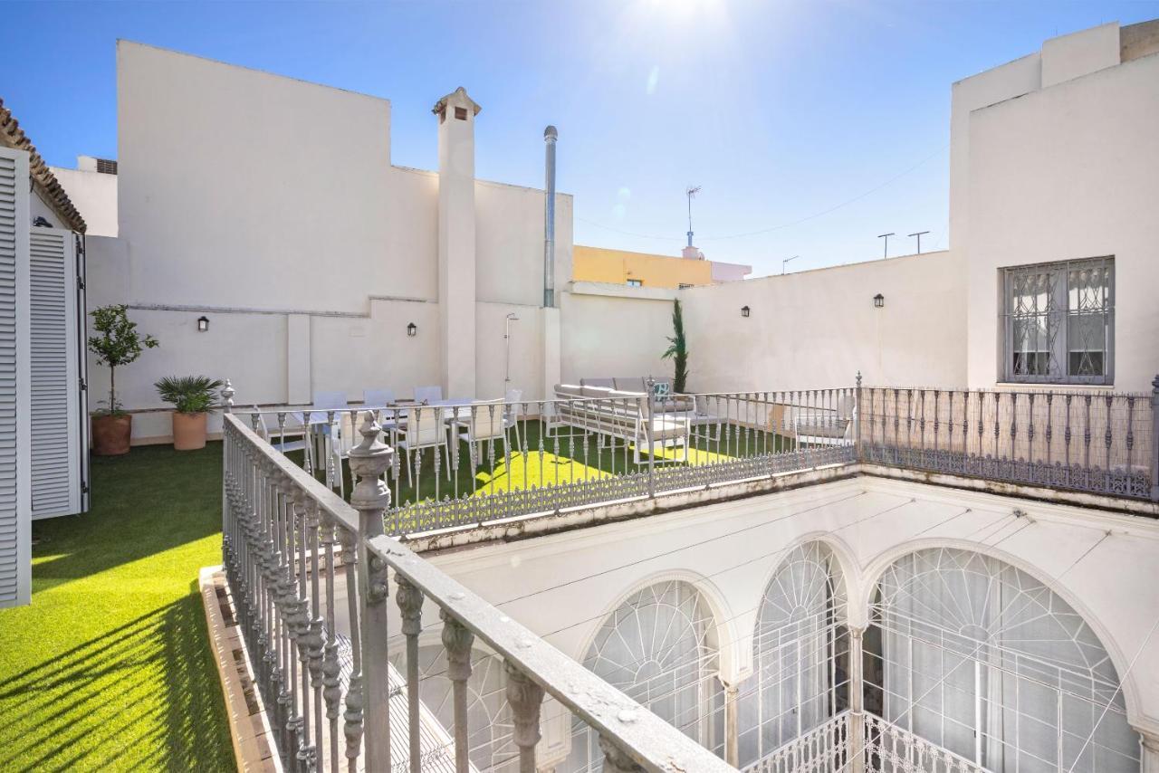 Genteel Abades * Seville