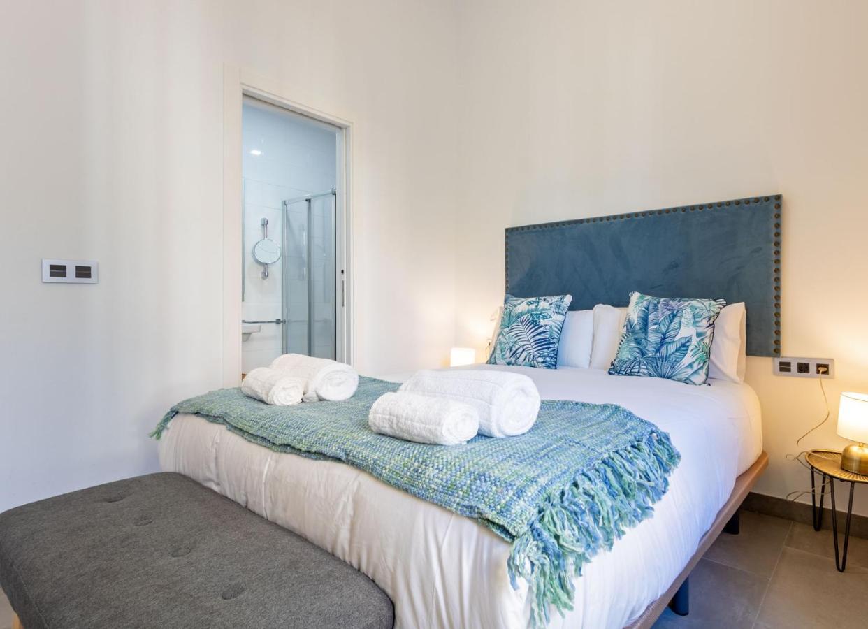 Nine O Clock San Agustin Apartment